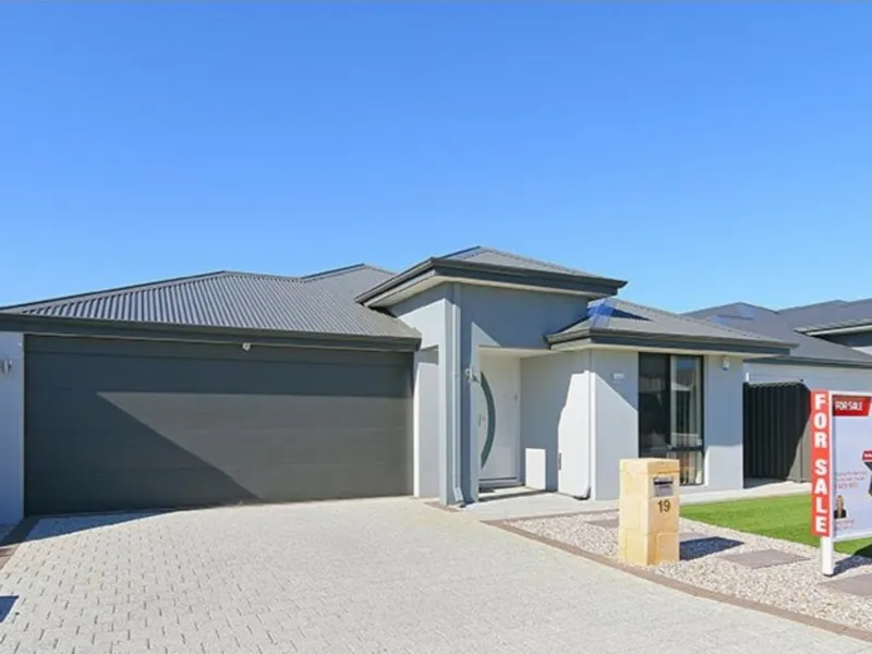 Spacious Family House! Only 500 meters from School