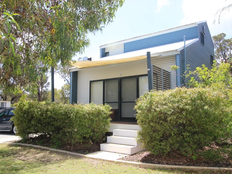 COASTAL HOLIDAY UNIT