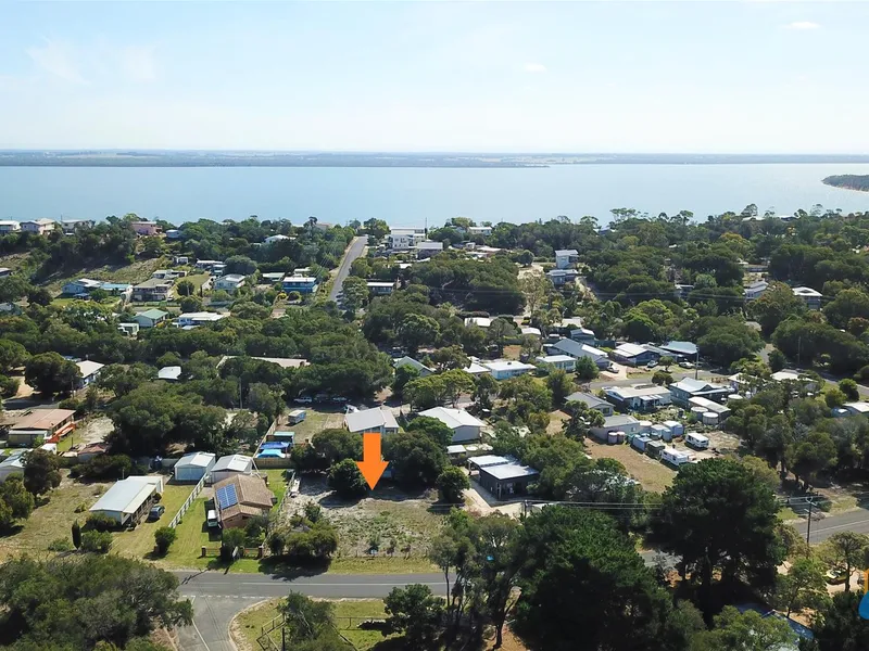 BIG BEACH BLOCK CLOSE TO THE SURF BEACH!