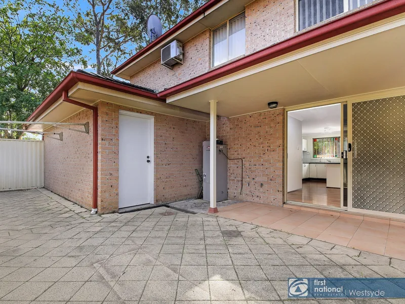 Freshly Renovated – Modern Townhouse!