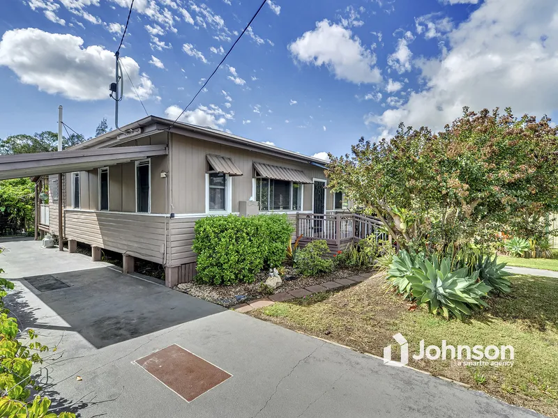 CONVENIENCE & CHARM!