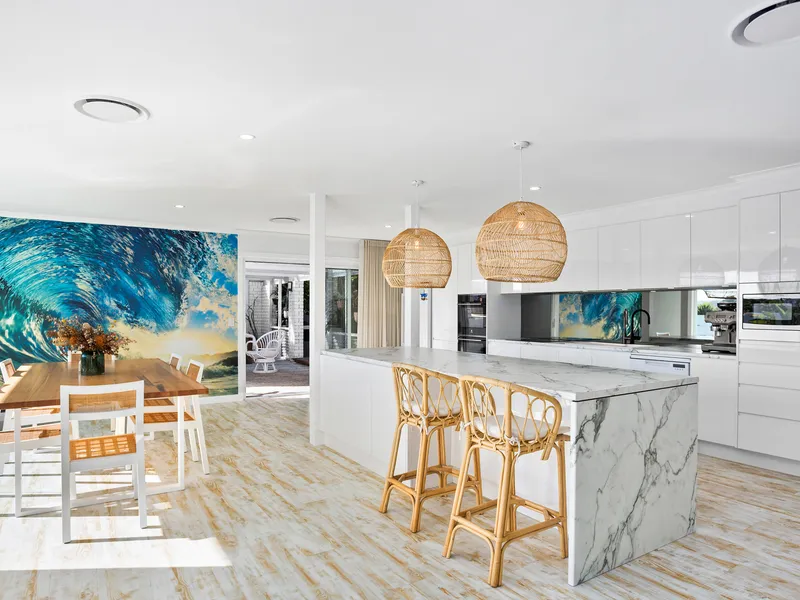 Lifestyle, Luxury, Location - A true entertainer's dream.