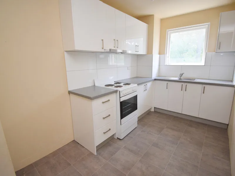 Beautiful Two Bedroom Unit with Balcony & Parking