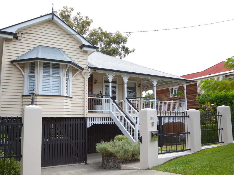 Stunning Executive Family Home Located in the Heart of Wooloowin
