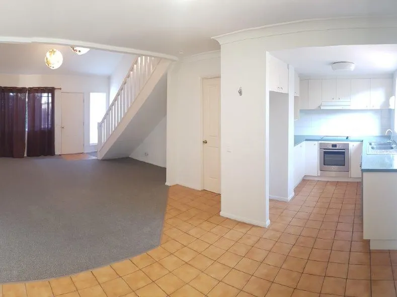 Freshly renovated; Spacious Townhouse in secure complex