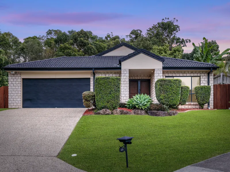 Immaculate Family Home in Upper Coomera's Serene Surroundings