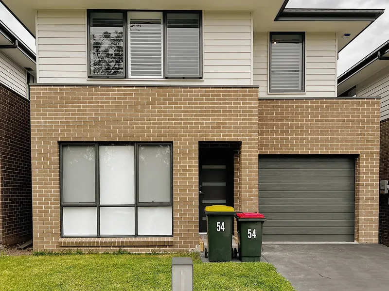 Near New Home, Ready to Move in !