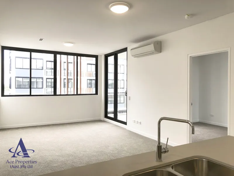 Spacious 1 bedroom apartment in Botany