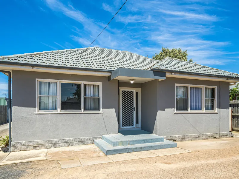 Neat 2 bedroom home.