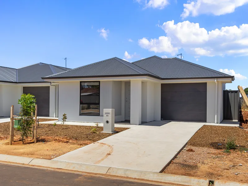 Brand New Home in New Development Close to all Amenities