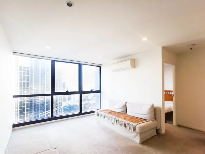 Furnished Two-Bedroom Apartment in the centre of Melbourne CBD