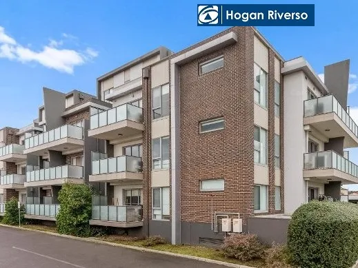 MODERN TWO BEDROOM APARTMENT: Low maintence luxury in the heart of Wantirna South