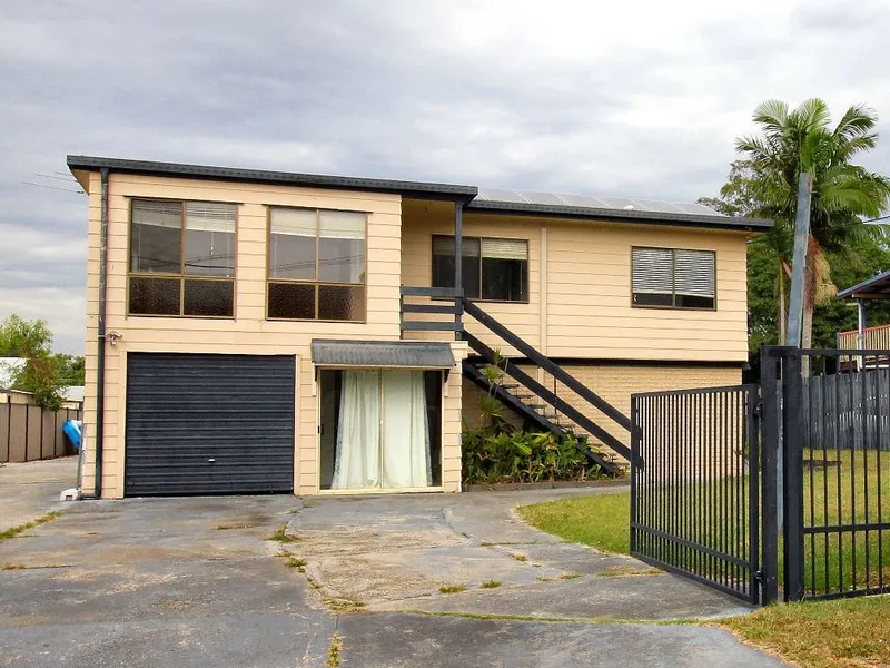 NEAT & TIDY HIGH SET HOME