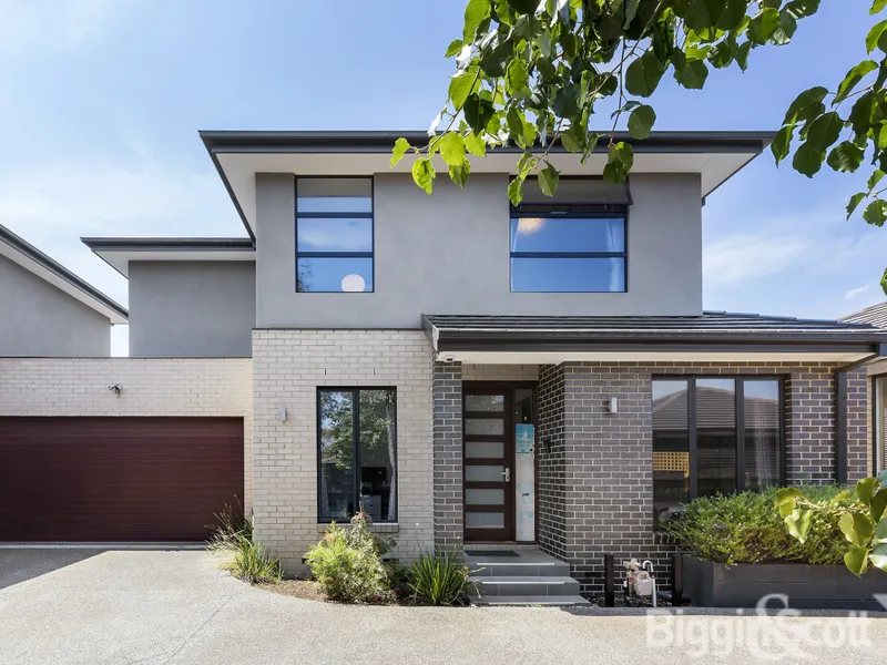 LUXURY HOME IN BOX HILL HIGH ZONE