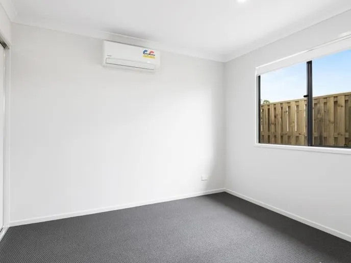 MODERN 2 BEDROOM DUPLEX