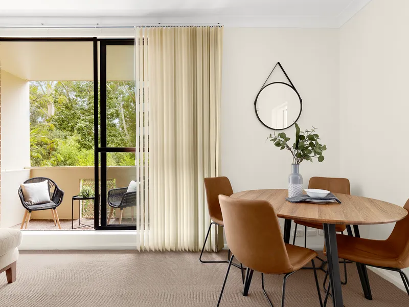 Quiet Apartment of Supreme Convenience - Access from Helen Street