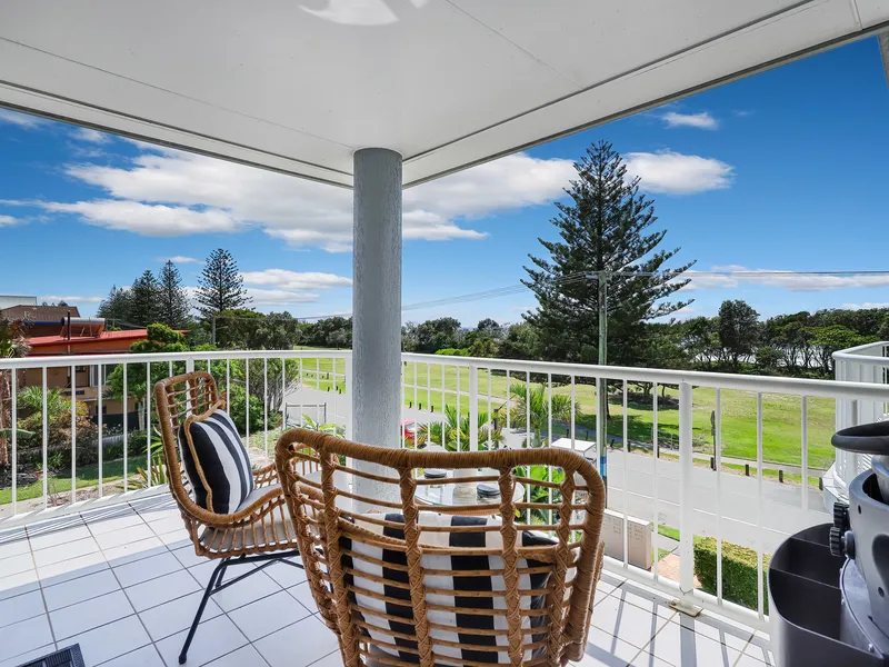 Stunning Two Bedroom Beachfront Apartment