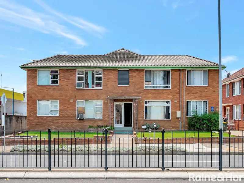 IDEAL OPPORTUNITY FOR FIRST HOME BUYERS IN CENTRAL LOCATION!