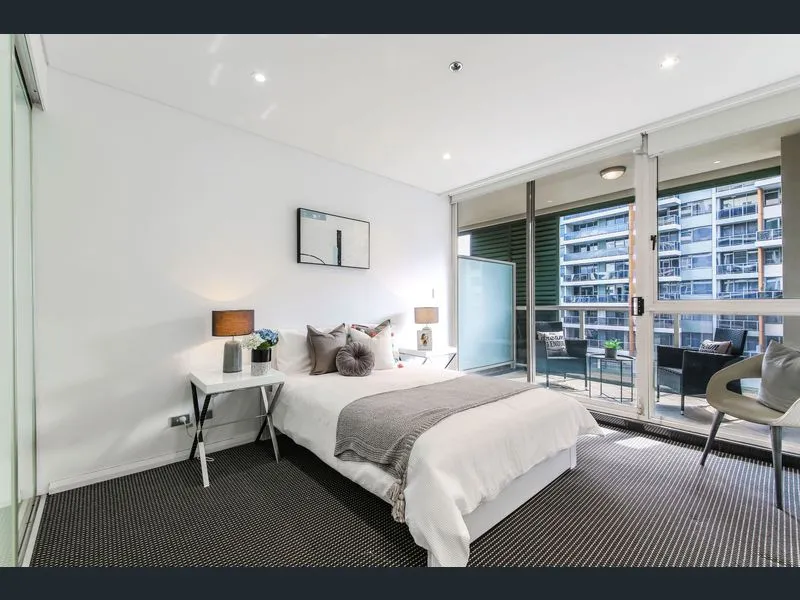 Bright two bedrooms, two bathrooms with car space