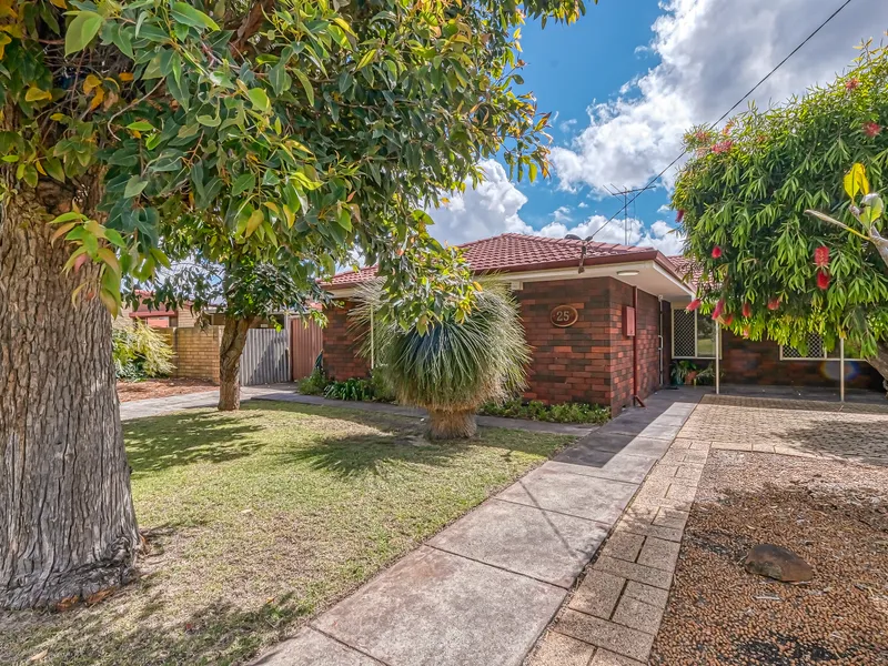LOVELY FAMILY HOME!! NEST OR INVEST!!