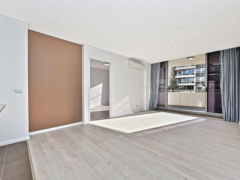 $560 - $570 | With Swimming Pool & Gym