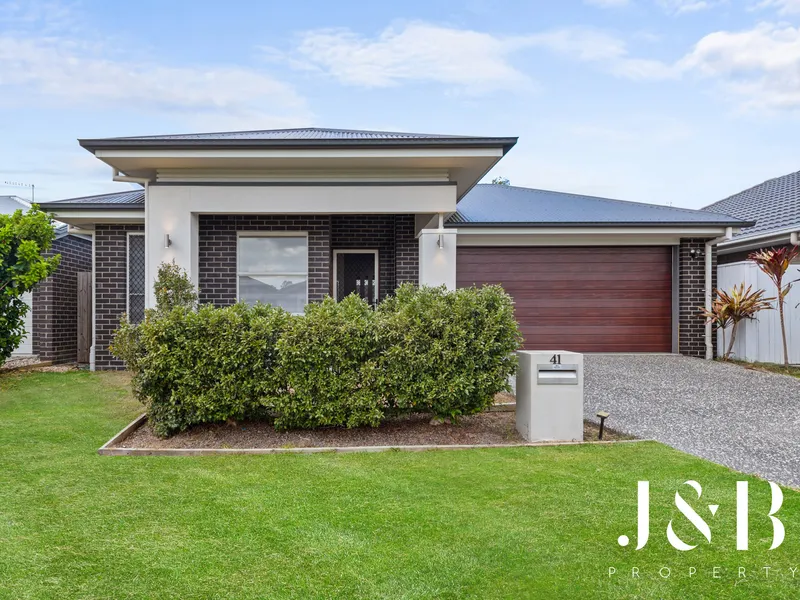 Low-Set Modern Family Home