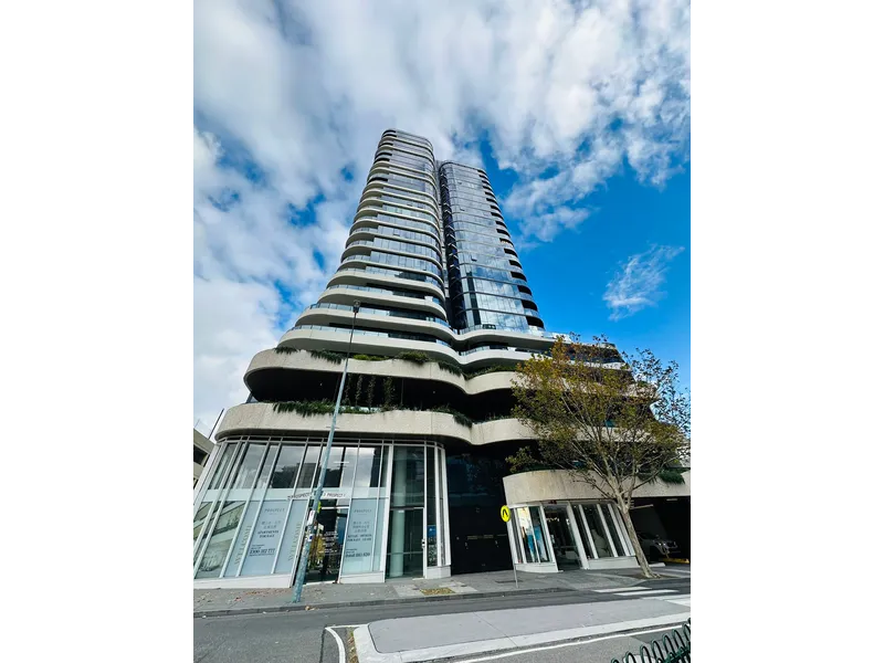 Quality apartment in desirable location