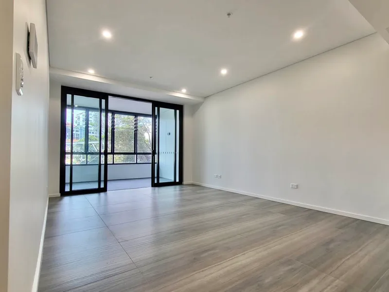 Brand New 2 bed PLUS study apartment