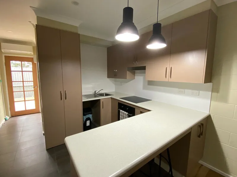 2 bedroom modern furnished unit