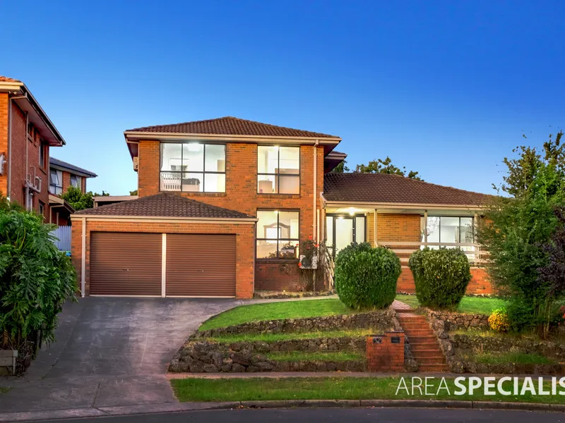 Supersized Family Home with Prime Convenience