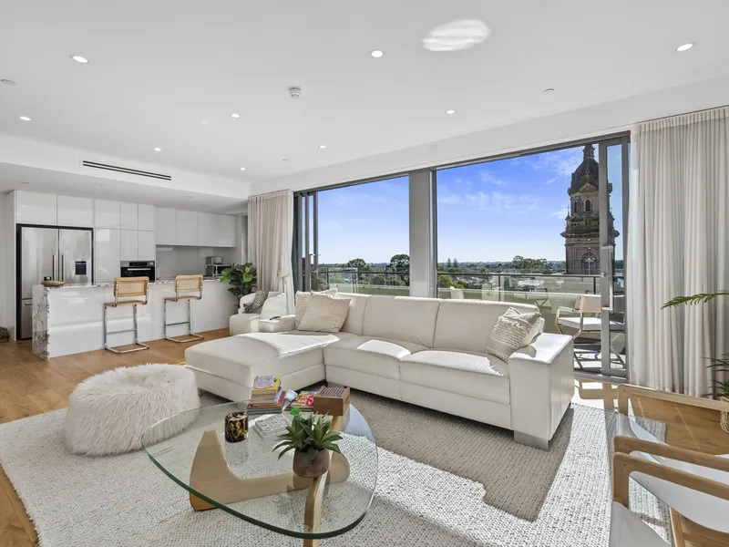 Exceptional, contemporary, north facing penthouse apartment with magnificent views in cosmopolitan Norwood.