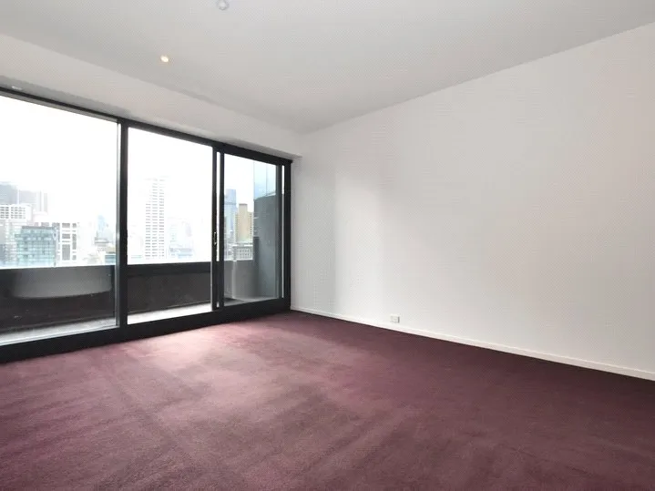 One Bedroom Apartment in the Exclusive Eureka Towers with City and River Views!