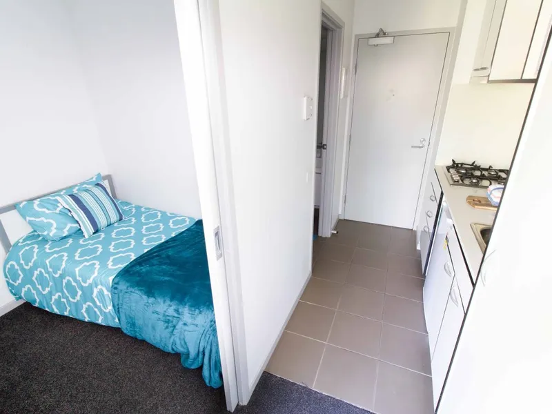 Purpose built student only apartment in Clayton!