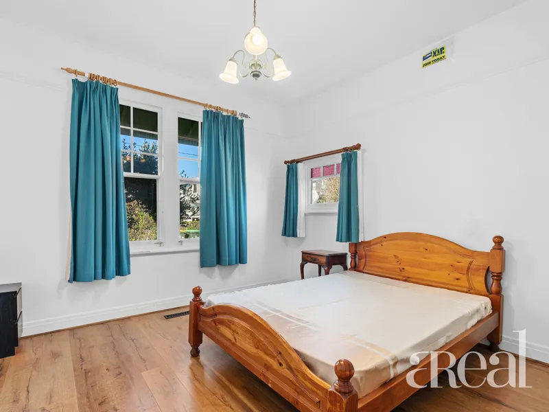 Furnished Renovated Family Home in Box Hill