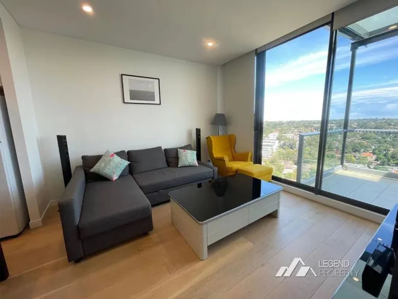 Centre of Epping One Bedroom with Window