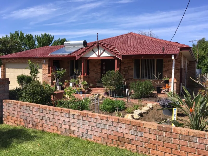 Large Family Home - No Carpet