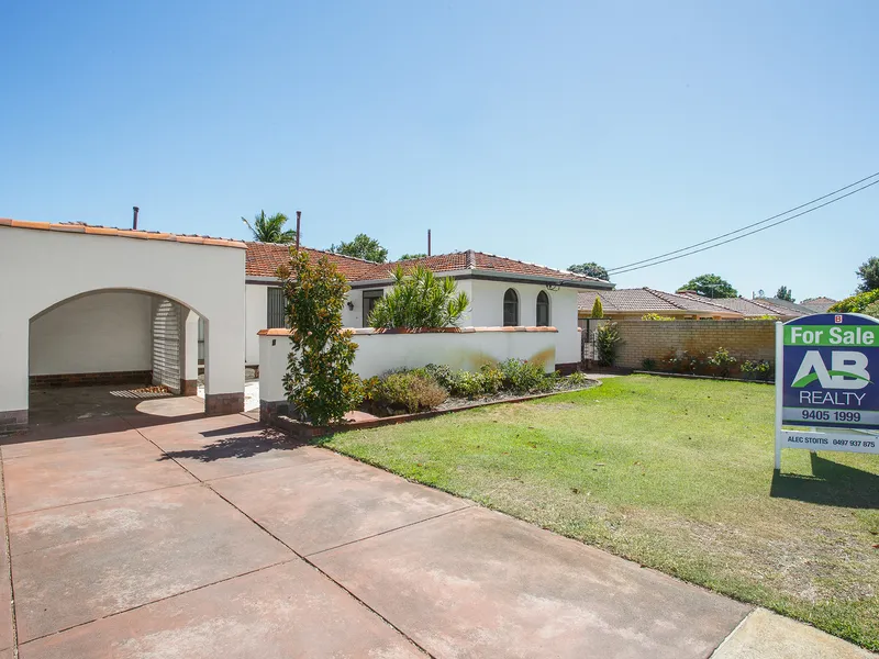 Under Offer with AB Realty