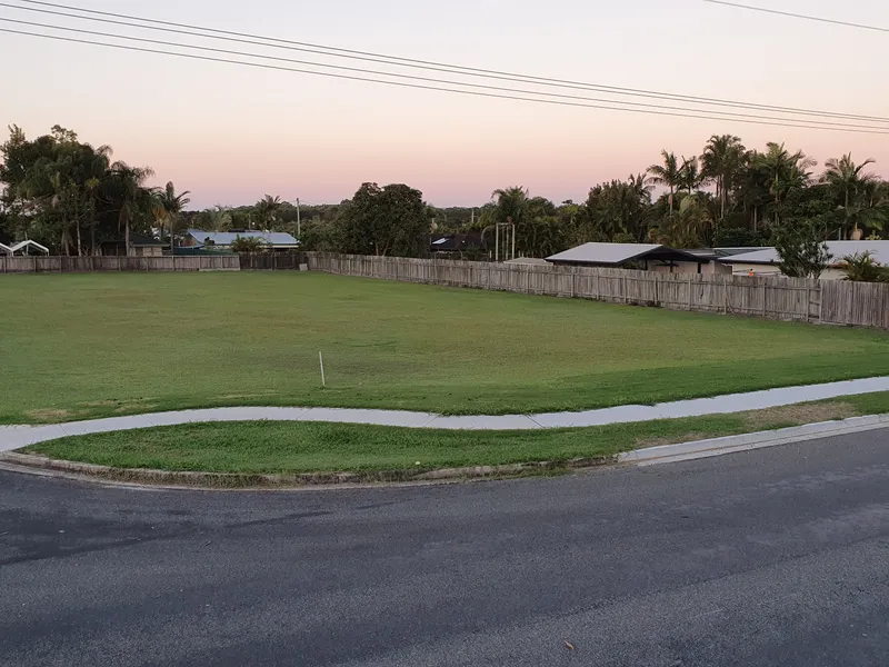 THE BEST LAND LEFT IN COOLOOLA COVE
