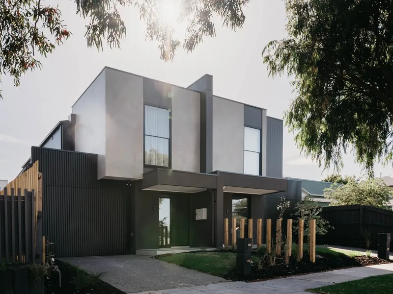 Brand New, Modern and absolutely Stunning