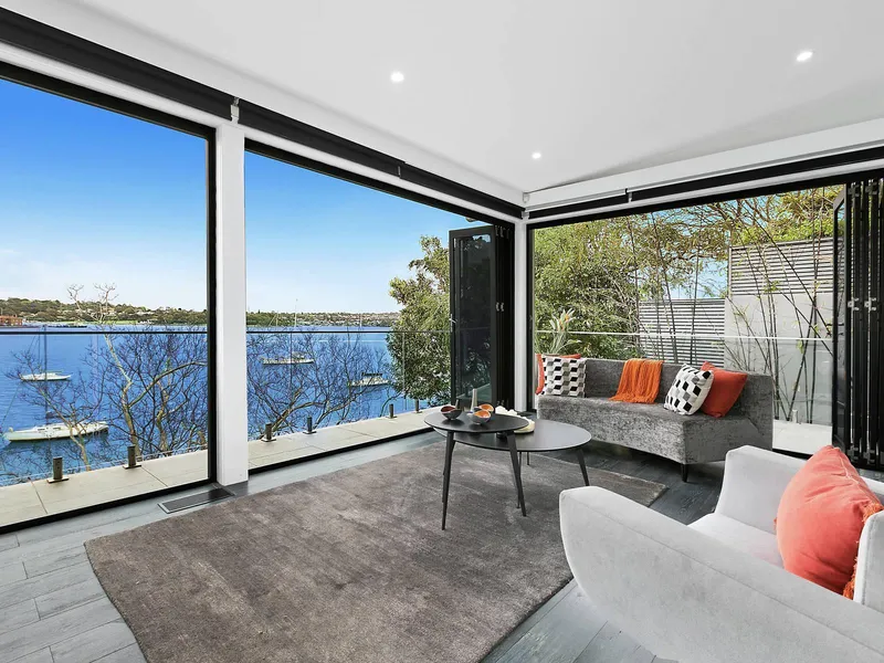 DESIGNER WATERFRONT LIFESTYLE WITH PANORAMIC VIEWS - 3 MONTH LEASE AVAILABLE 