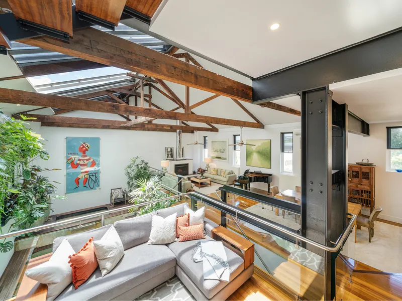 The Malthouse – Iconic & Idyllic with Indoor Pool 