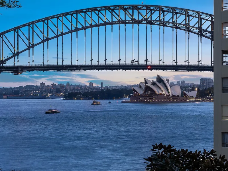 Harbourside apartment basks in glorious bridge and city panoramas