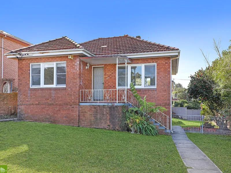 Available Now - Two Bedroom Cottage Home Positioned On A Sunny Corner Allotment