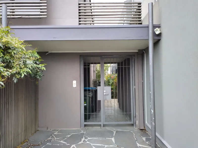 Modern one bedroom apartment