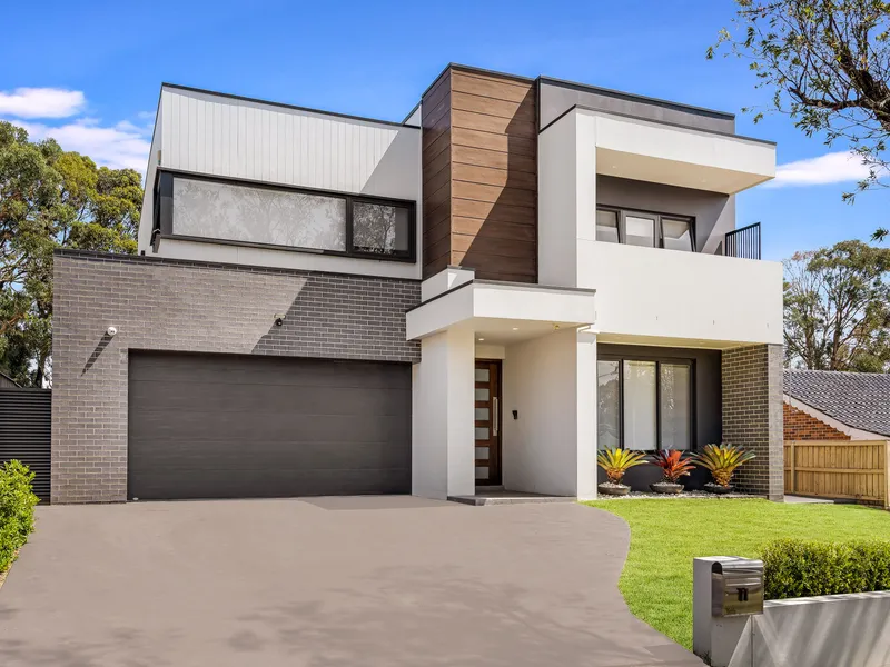 Modern Family Home in Convenient Location