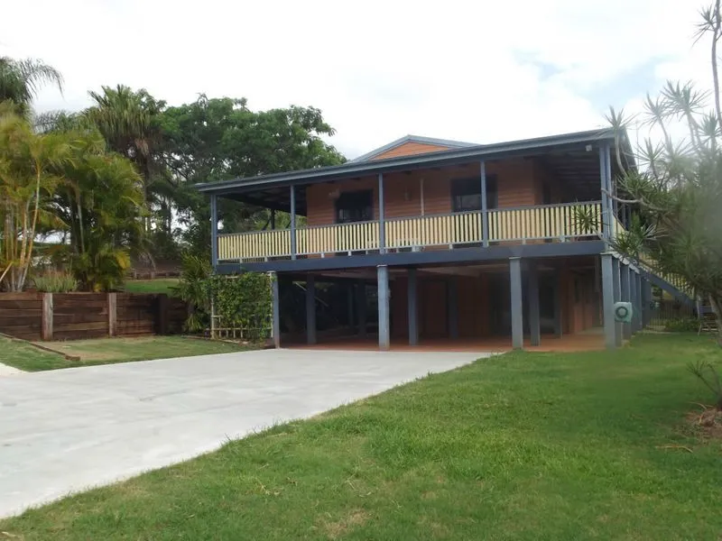 LARGE HIGH SET FAMILY HOME WITH VIEWS