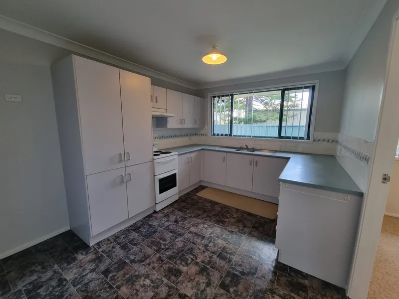 CLOSE TO TOWN - 2 BEDROOM VILLA