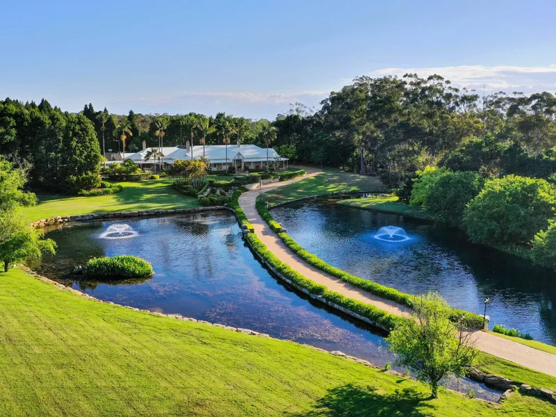Come home to paradise 'Willowcrest', iconic manicured Dural estate