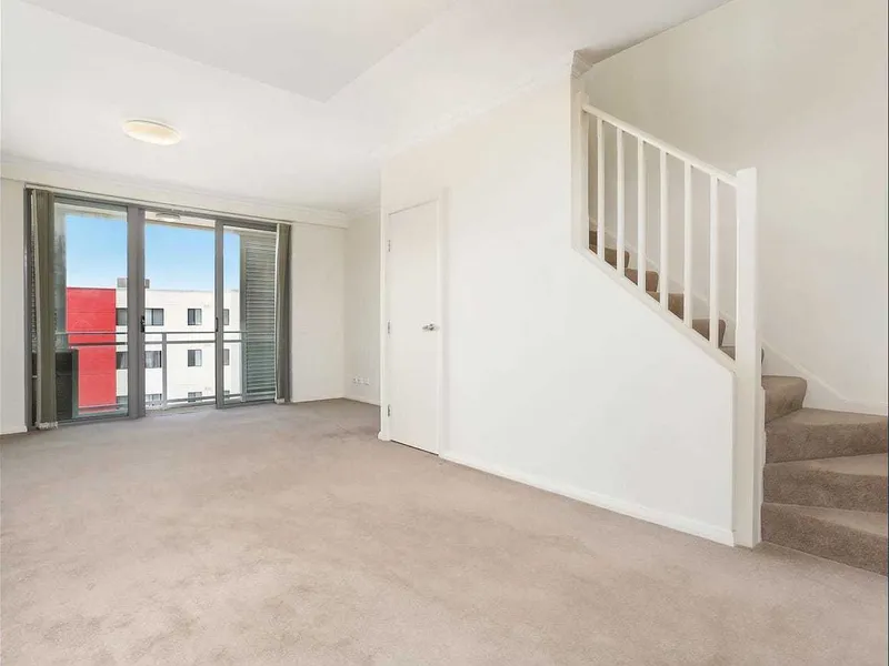 Split-Level Two Bedroom Apartment, Convenience Location!