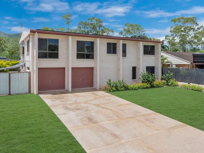 Large Family Home | Pool